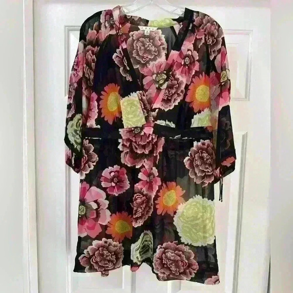 CAbi Gemini Top Blouse 3/4 Sleeve Chiffon‎ Semi Sheer Multi Floral Tunic Boho - Picture 1 of 8